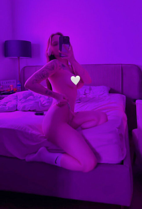 Leron Baron pornstar nude pic