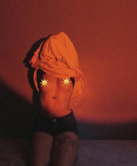 Analise sexy actress pic