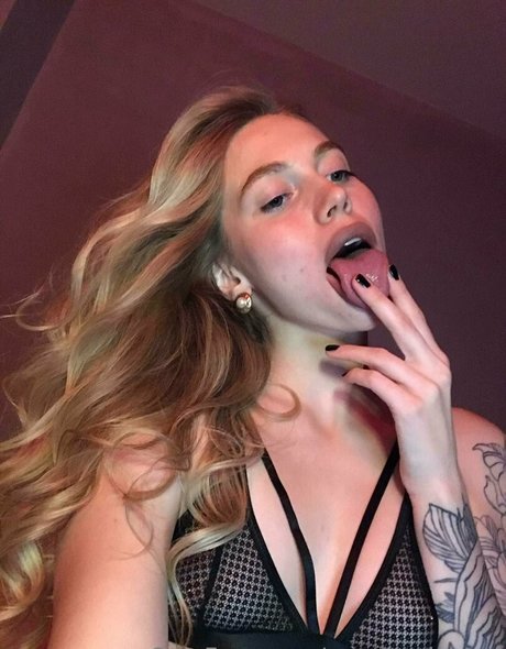 yammy bunny porn model gallery