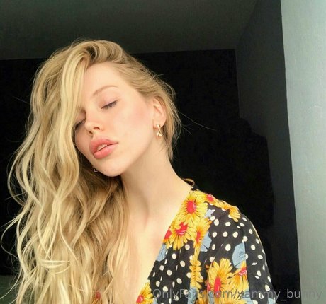 yammy bunny naked model gallery