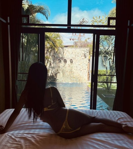 Cartooncandy art model pic