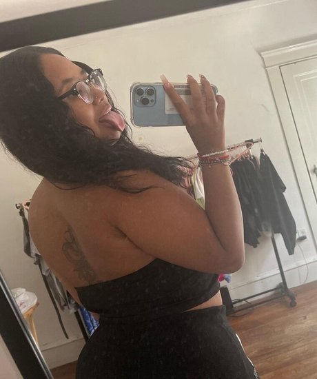 jucykitty top pornstar photo