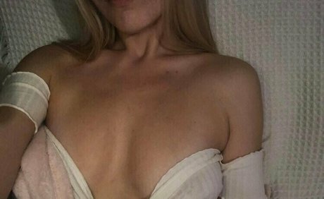 sladka sofiee porn actress image