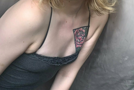 sirensgarden nude star picture