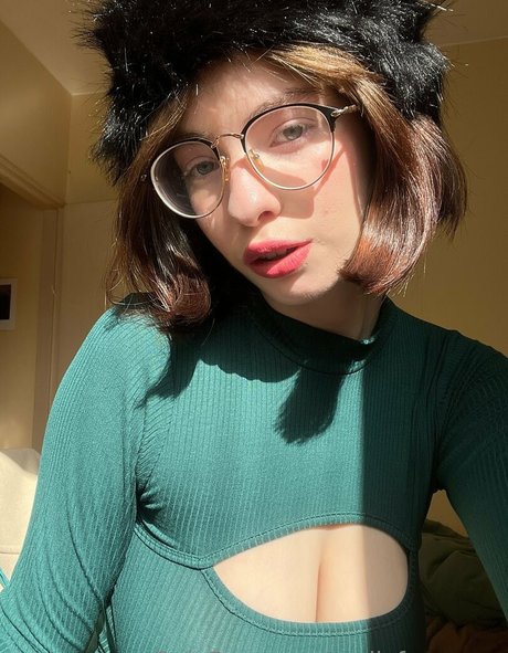 emilychannel perfect actress picture