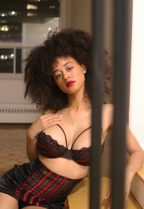 strip nude onlyfans sexy naked images