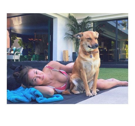 Kimiko Glenn star pretty galleries