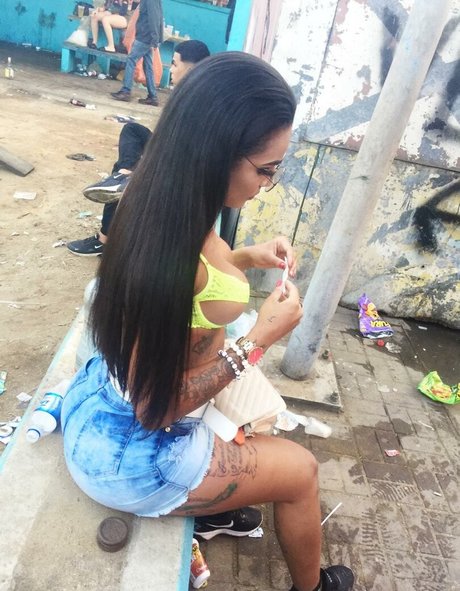 Rutielly Zagner star top pic