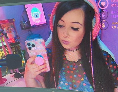 thysugarbiscuit naked star pic