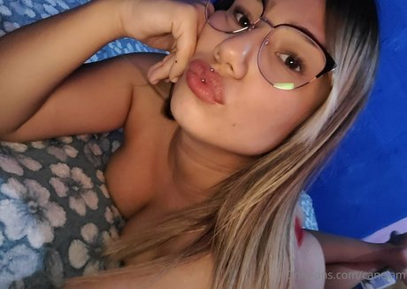 canelam star exclusive pictures