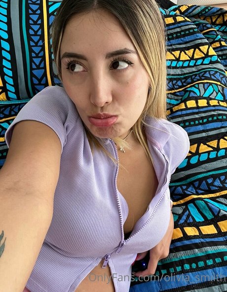 oliviasmiithfree naked star archive