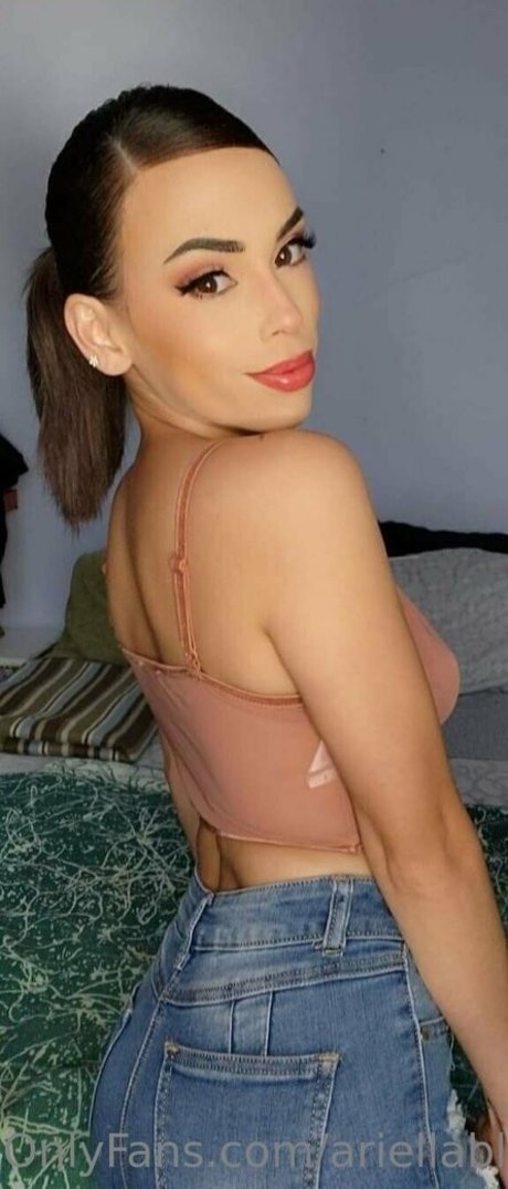 ariellabloom porn star picture