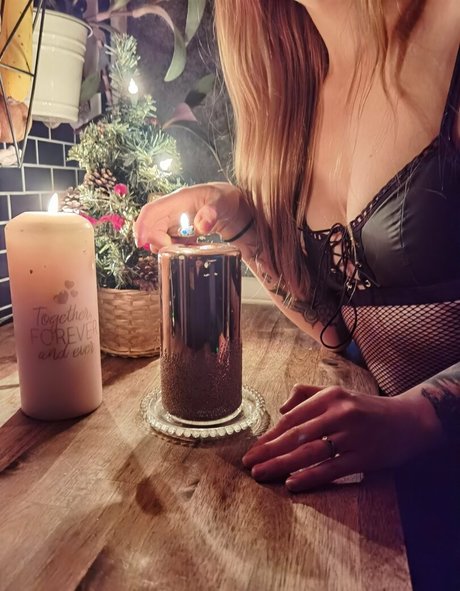 youmeus1312 pornstar erotic photo