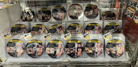 Buena Vista sexy actress image