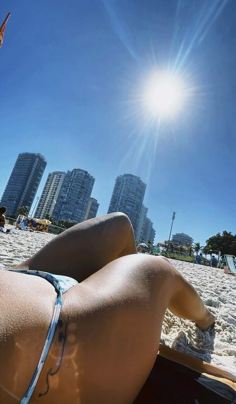 Carla Bruno pretty star archive