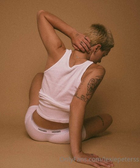 Lexiepeterss pornstar xxx pictures