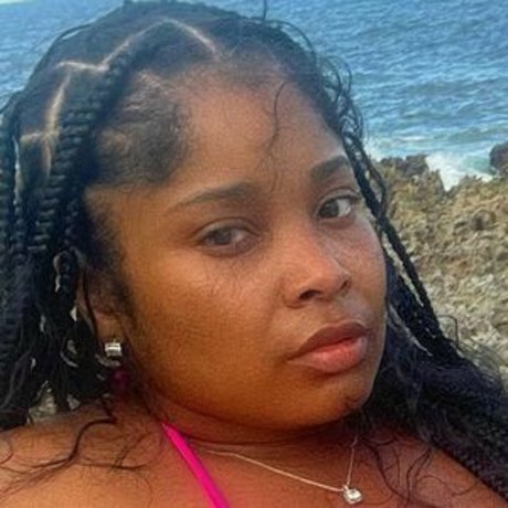 TrueBeauty334 model nude pictures