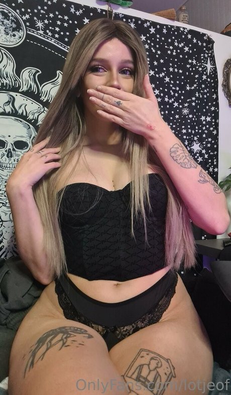 lotjeof xxx model image