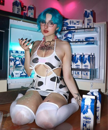 lyracr0w0 nude pornstar pics