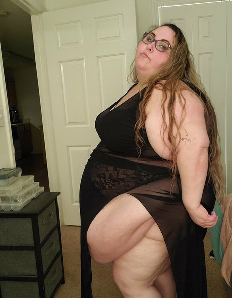 danissbbw hot model pictures