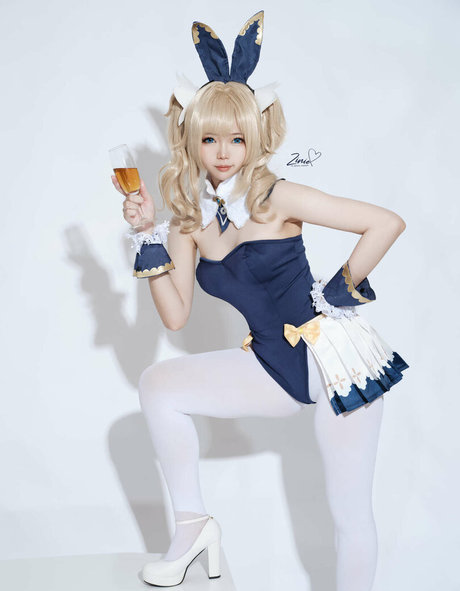 ZinieQ art pornstar picture