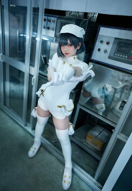 ZinieQ star porn image