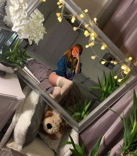 Desiluted pornstar erotic photos