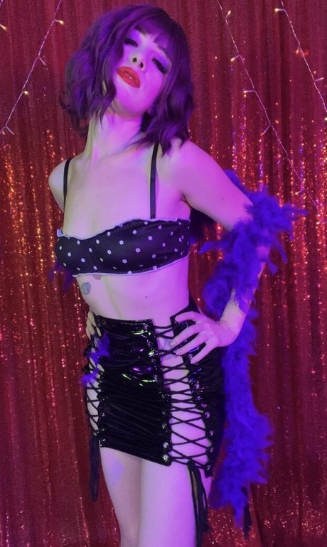 violet de beauvoir star art pictures