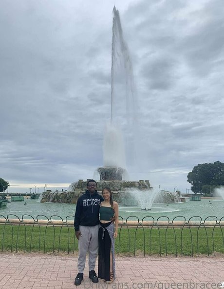 queenbracee model naked archive