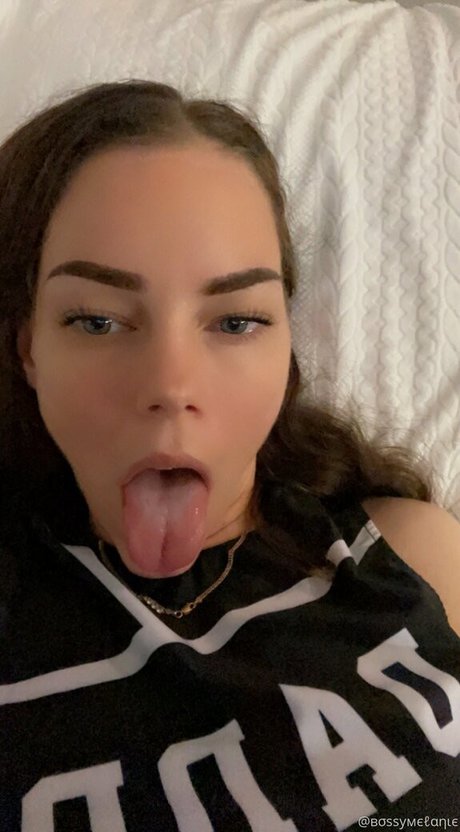 bellapetitewifey art model pictures