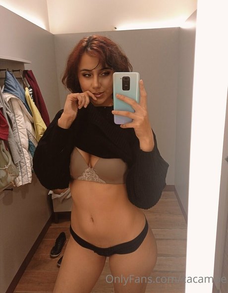 cacamoe naked model pictures