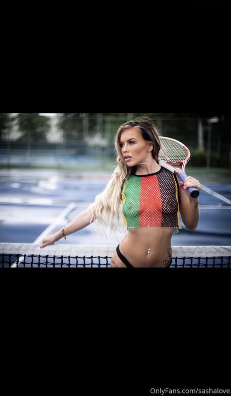 sashalove model top photo