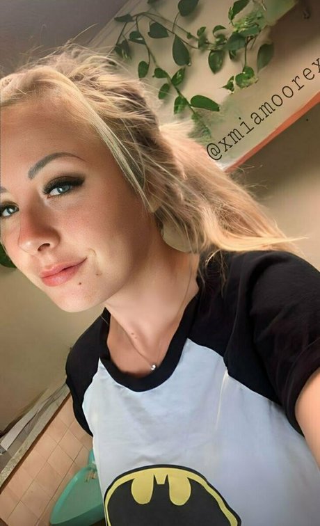 belulisboa xxx model gallery