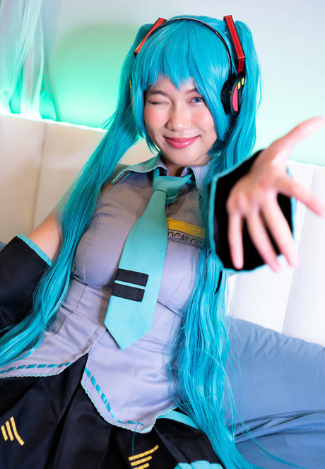 lil mayaafree high quality star pictures