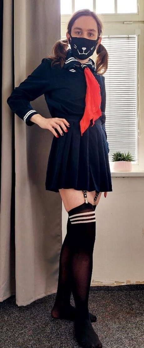 lucia cutie hot actress image