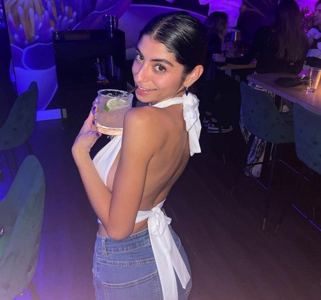 Antocarlesii star sex pic