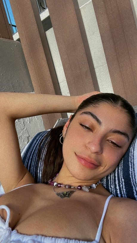 Antocarlesii star porn picture