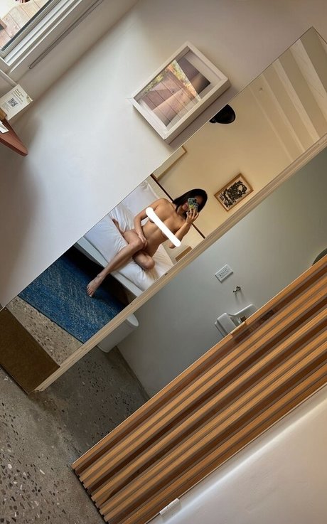 Helloitslynne star nudes photos