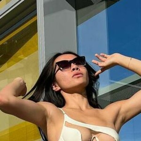 Helloitslynne model sex photos