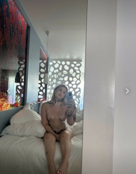 karleexrosee star nice photo