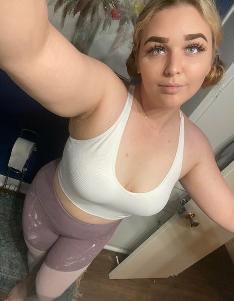 loganmilf pornstar erotic images