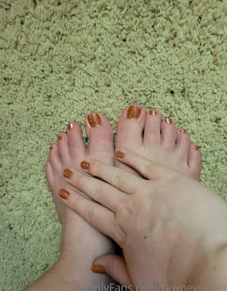 tawneyseren star exclusive images