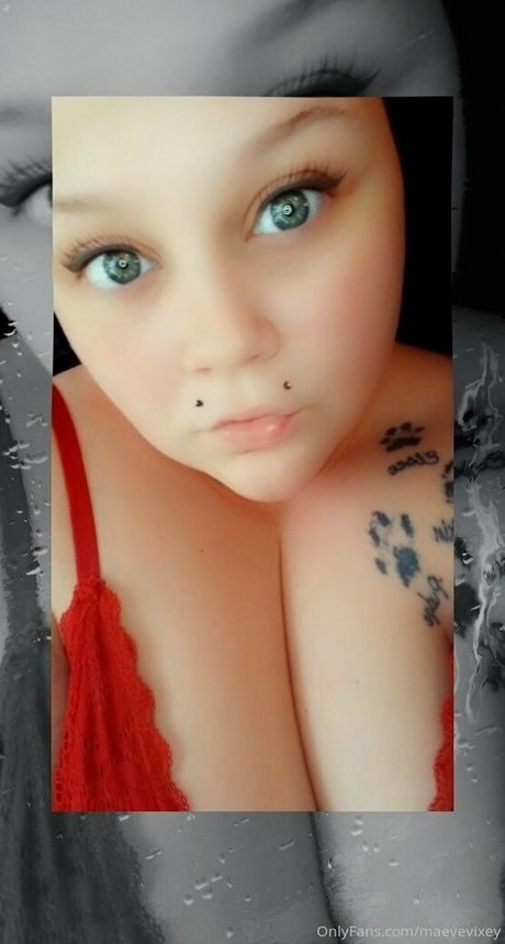 maevevixey model sexy image