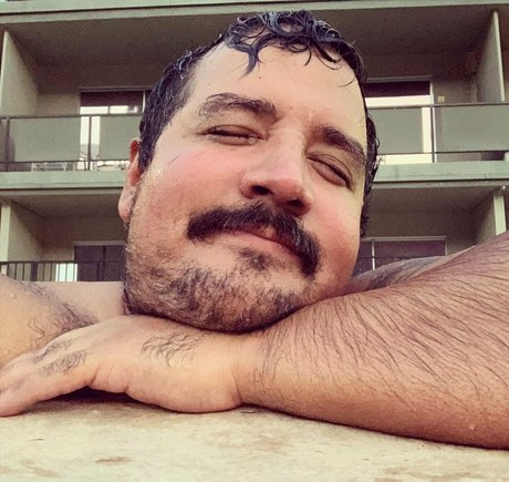 chub t nude actress picture