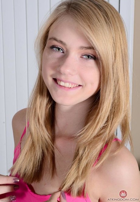 Hannah Hays star free img
