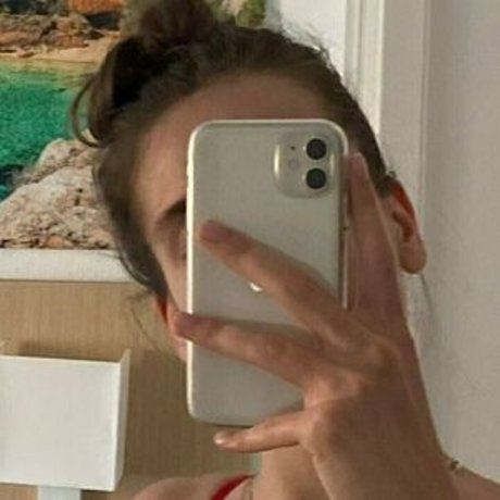 carla secret Profile pic