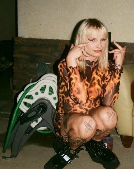 ts snowqueen model adult picture