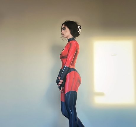 Awkspew roo2 beautiful actress photo