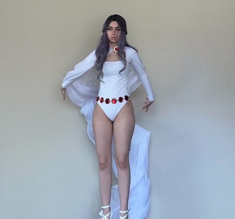 Awkspew roo2 best actress pics