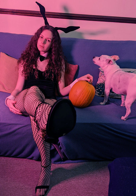 Lady ASMR model exclusive pic